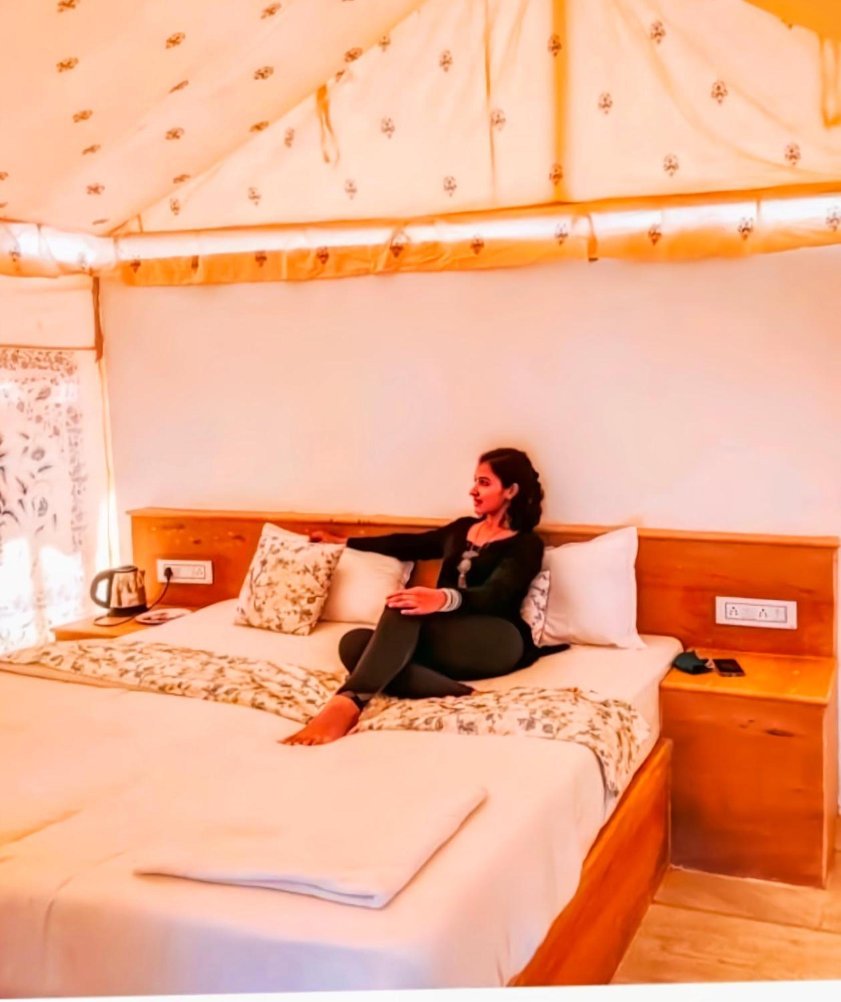The Saffron Desert Camp Jaisalmer Exterior photo